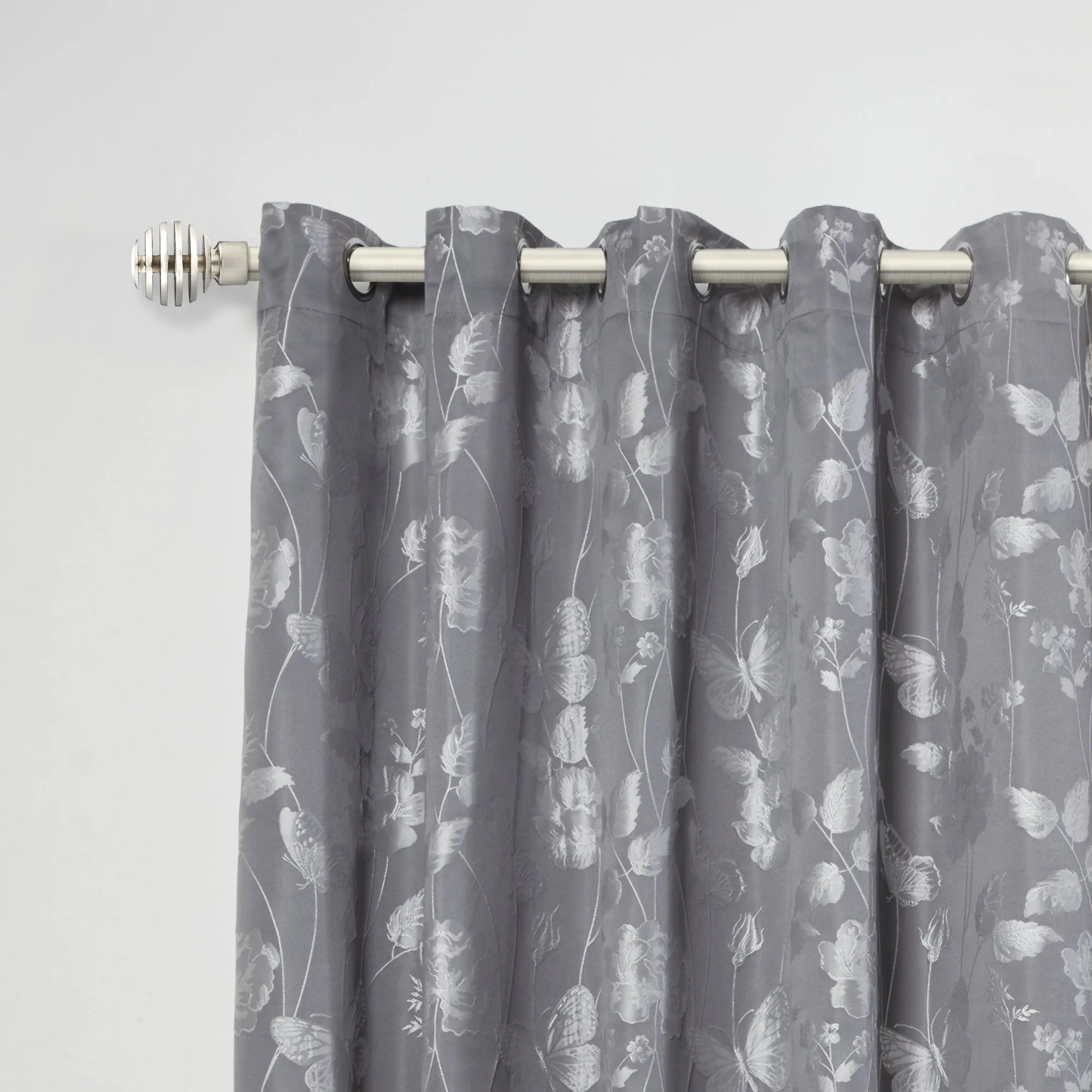 Brushed Silver Metal Sliced Extendable Curtain Pole