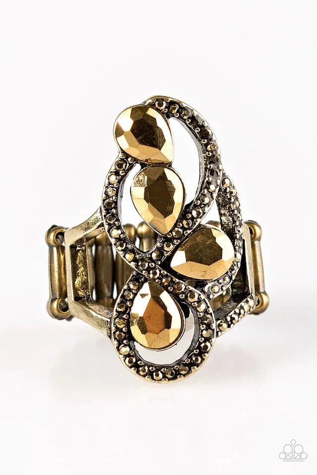 Paparazzi Ring ~ Wall Street Princess - Brass