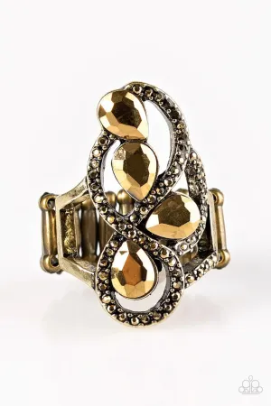 Paparazzi Ring ~ Wall Street Princess - Brass