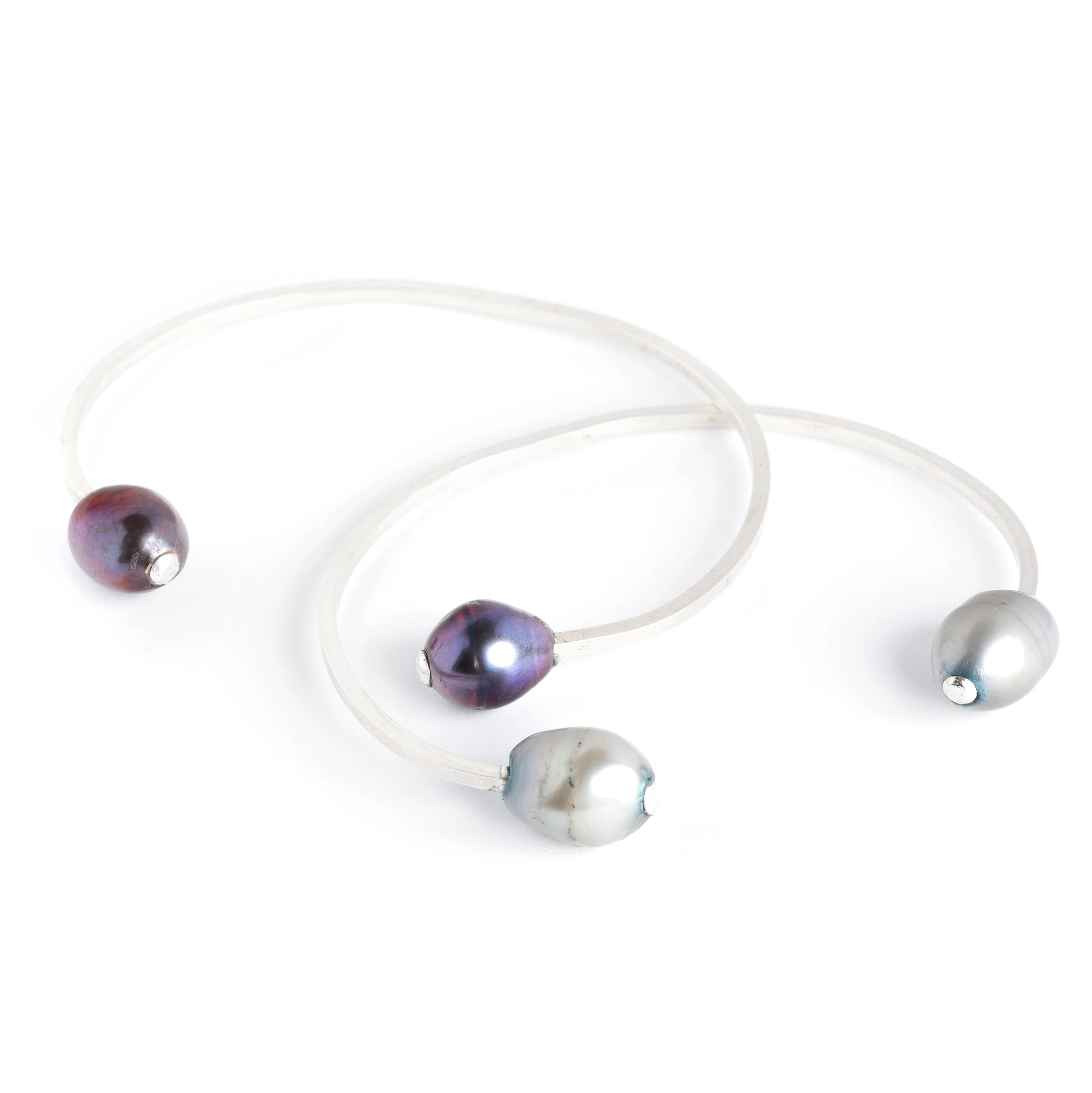 Silver Dueling Pearl Cuff