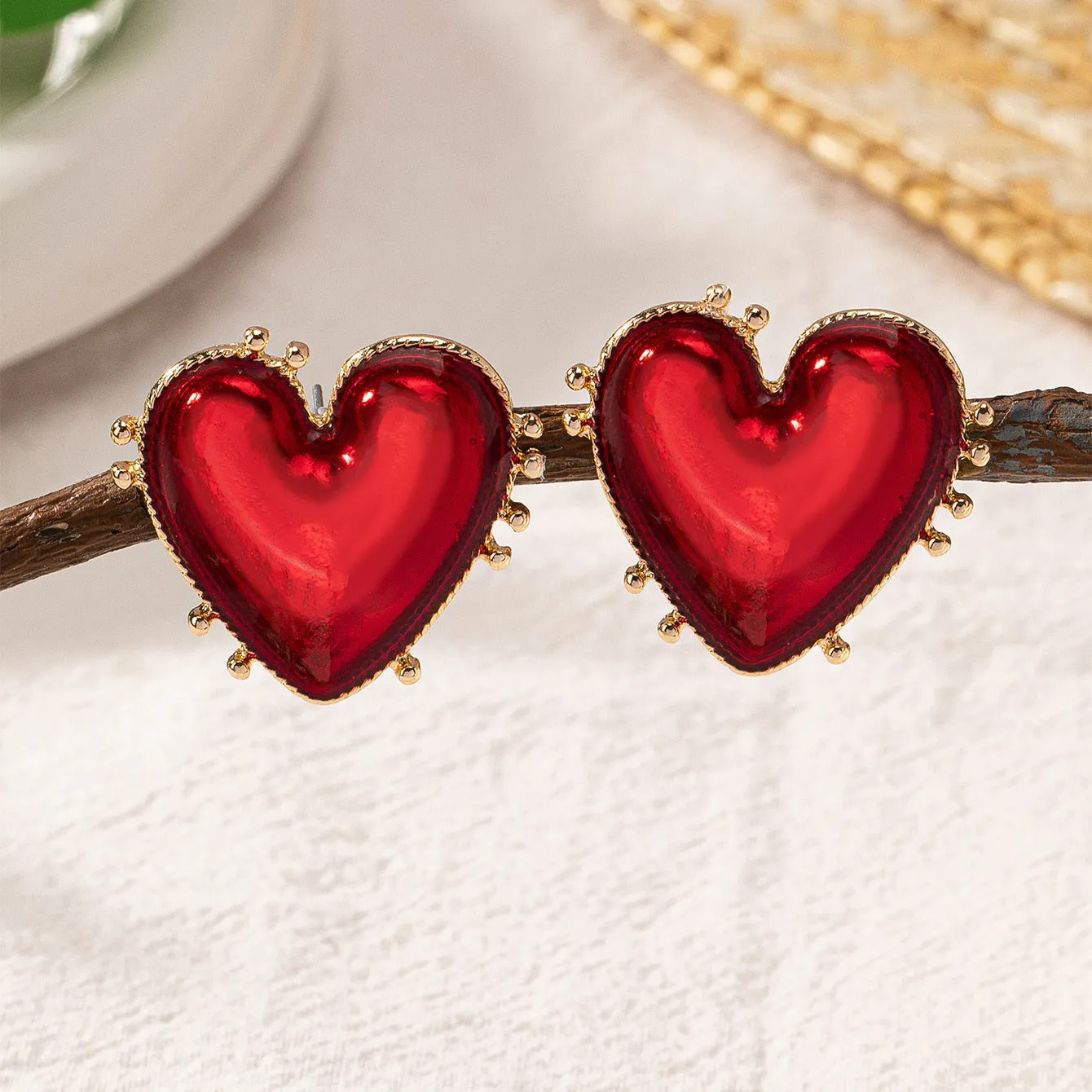 Unique Shiny Heart Red Pin Earrings JLT12879