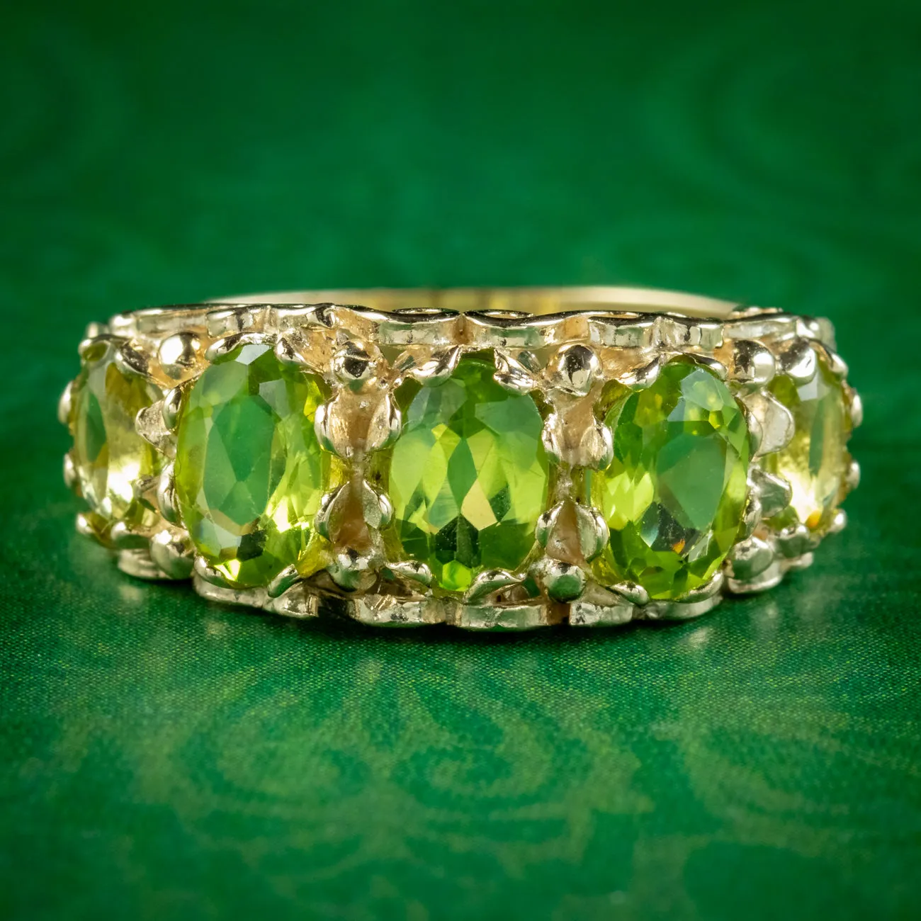 Victorian Style Peridot Ring 2.5ct Of Peridot